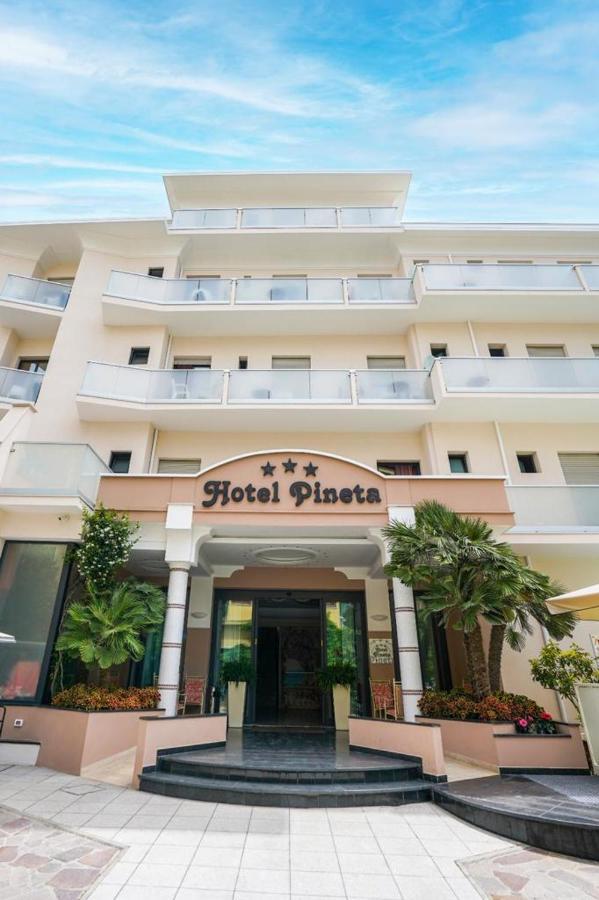 Hotel Pineta Bellaria-Igea Marina Exteriör bild