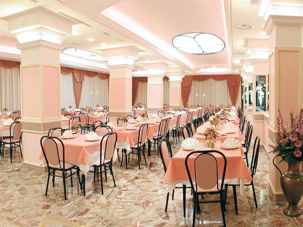 Hotel Pineta Bellaria-Igea Marina Exteriör bild