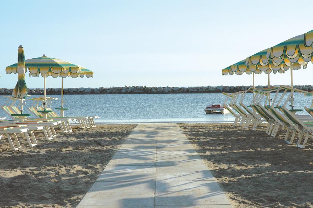 Hotel Pineta Bellaria-Igea Marina Rum bild