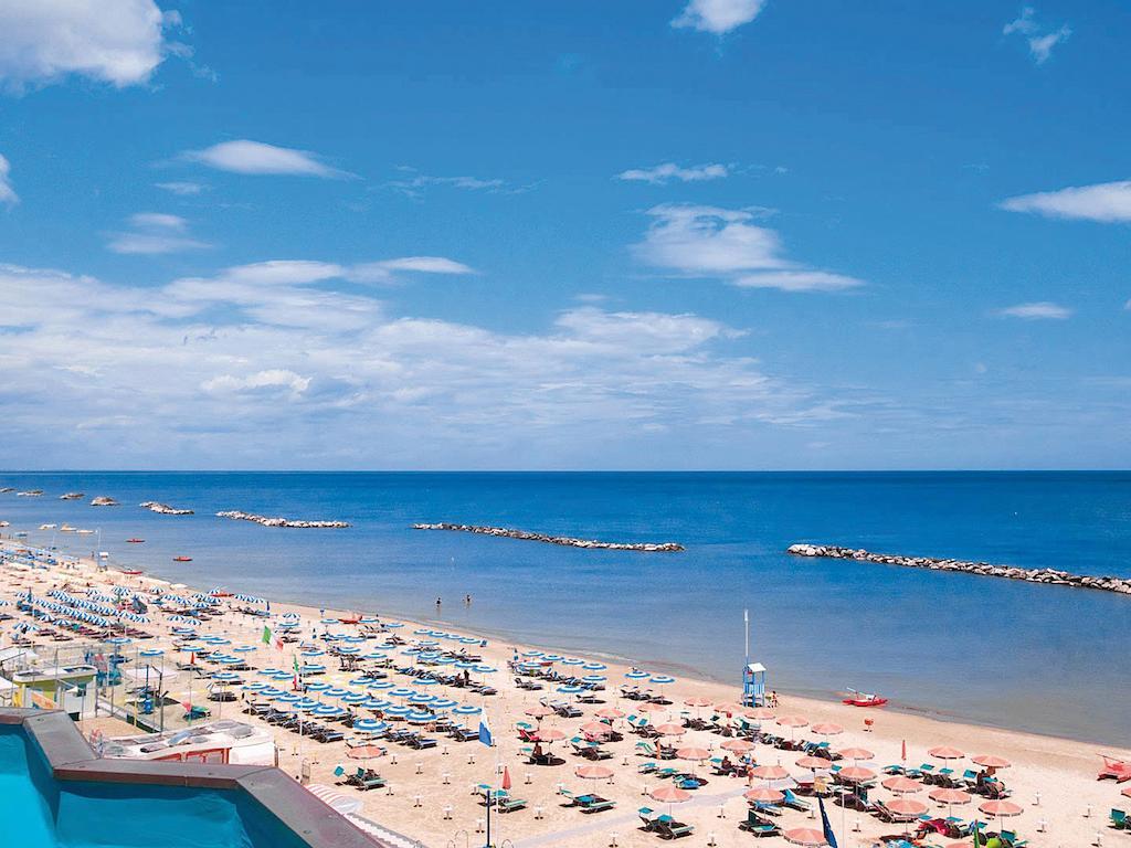 Hotel Pineta Bellaria-Igea Marina Exteriör bild